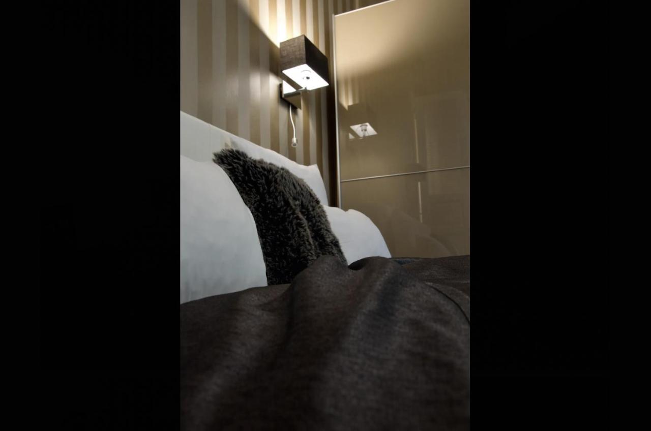 Premium Apartment By Hi5 - Lendvay Palace ブダペスト エクステリア 写真