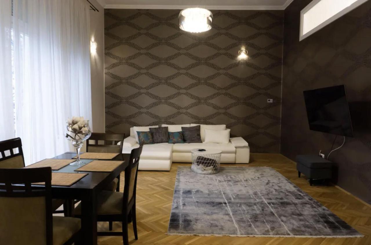 Premium Apartment By Hi5 - Lendvay Palace ブダペスト エクステリア 写真
