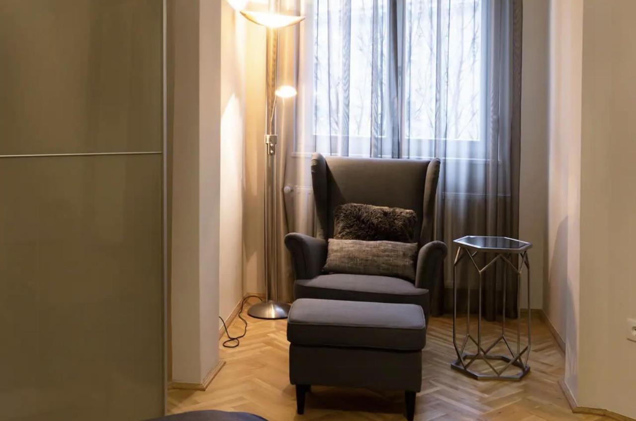 Premium Apartment By Hi5 - Lendvay Palace ブダペスト エクステリア 写真